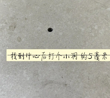 贺州市瓷砖空鼓维修公司专业解答在瓷砖铺贴过程中，如果砂料搅拌不均匀，将会带来以下问题